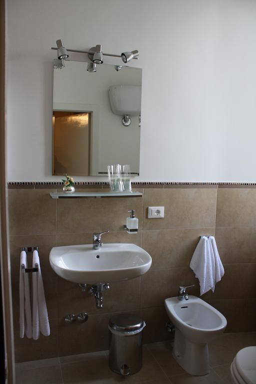 Le Sorelle Lumiere Bed & Breakfast Roma Oda fotoğraf