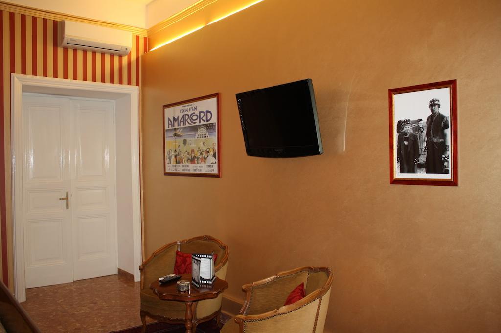 Le Sorelle Lumiere Bed & Breakfast Roma Oda fotoğraf